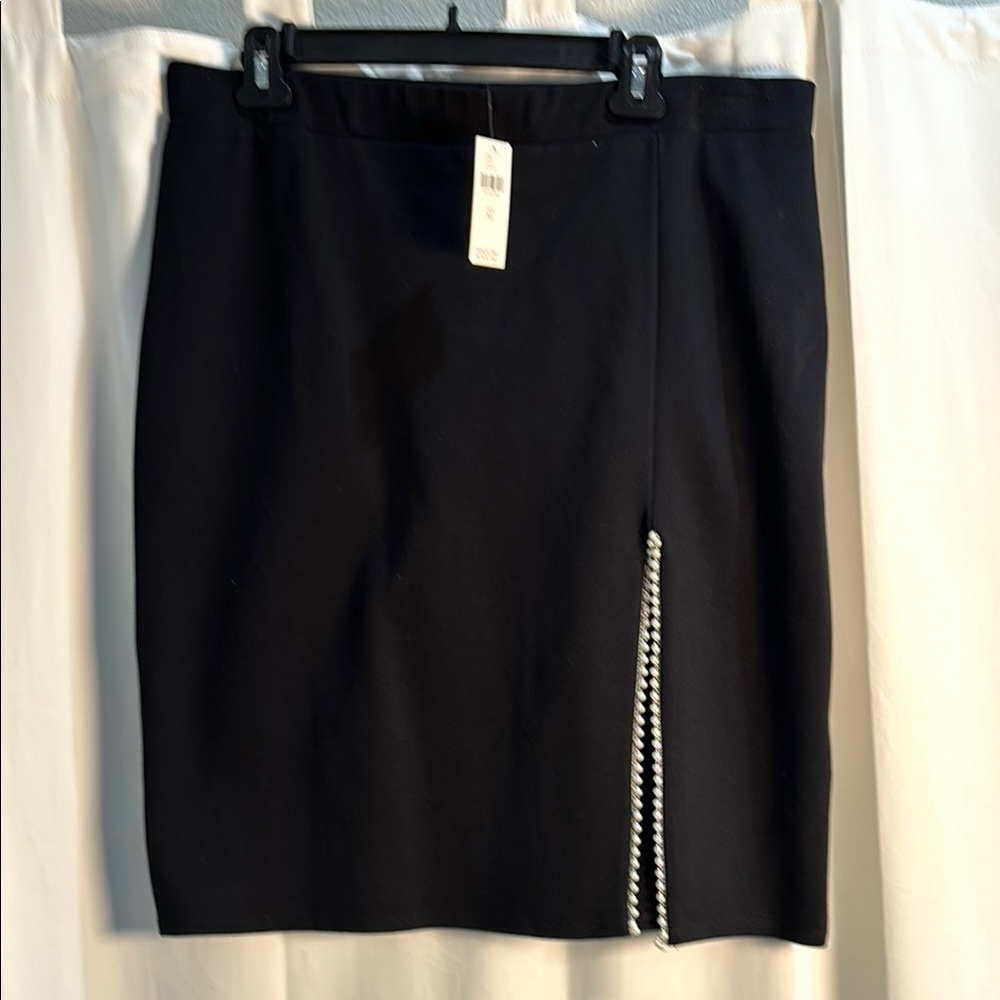 4SI3NNA Black Embellished Slit Mini Skirt